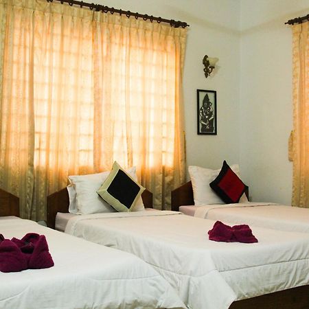 Tropical Breeze Otel Siem Reap Oda fotoğraf